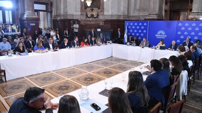 Reforma laboral Senado oficialismo viernes