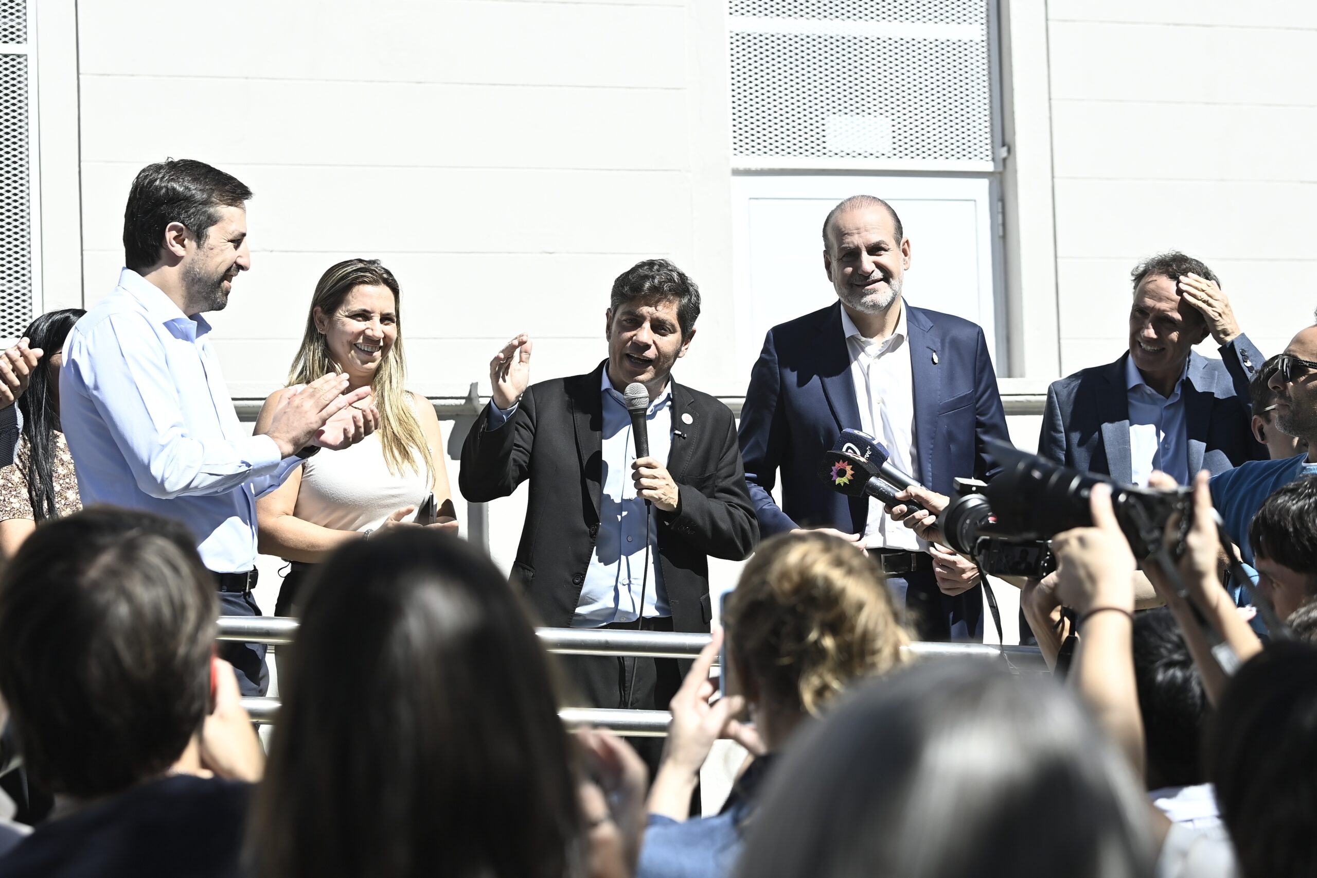 Kicillof entregó 101 viviendas a familias de Bahía Blanca