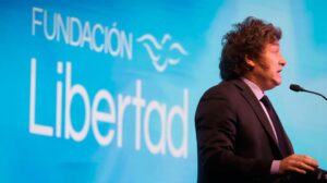El presidente será el principal orador en la cena de la Fundación Libertad junto a dirigentes políticos y empresarios