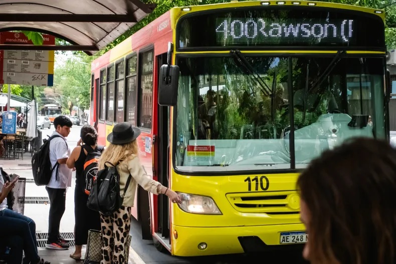 Aumentan las tarifas del transporte público en el AMBA en medio de reclamos por la reducción de frecuencias