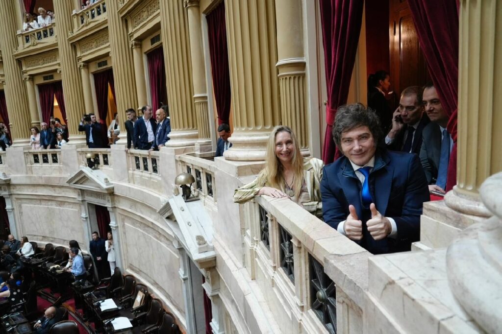 En dos años, los diputados nacionales utilizaron casi 22 mil pasajes aéreos: el 47% fue para viajar fuera de la provincia que representan