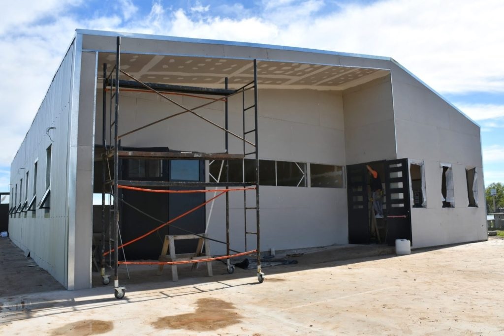 Avanza la construcción de un nuevo SUM en el Parque Deportivo El Palomar