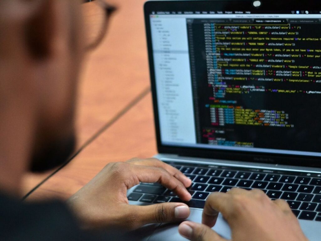 Qué datos tuyos circulan en internet sin que lo sepas: cómo se recopila tu información y por qué importa