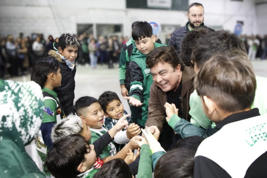 Con clubes de barrio y polideportivos, La Matanza protege a chicos y jóvenes.