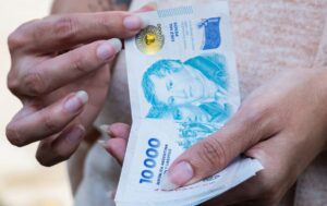 Salarios: el índice subió 2.2% en mayo, mientras continúa la caída de aportantes a la Seguridad Social