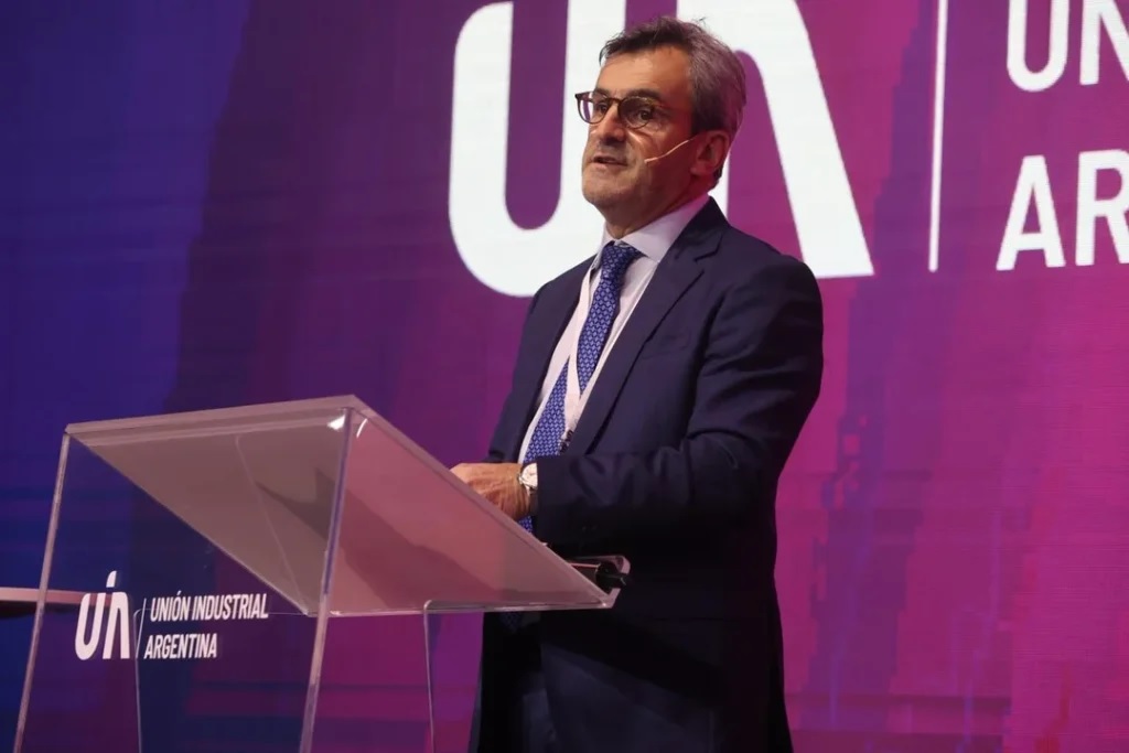 La UIA pidió a ARCA suspender por 180 días los embargos y ejecuciones fiscales a las pymes