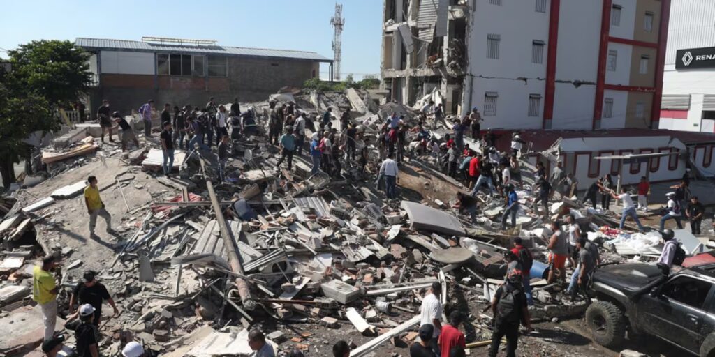 Todo sobre el terremoto que sacudió Colombia: edificios colapsados y personas atrapadas