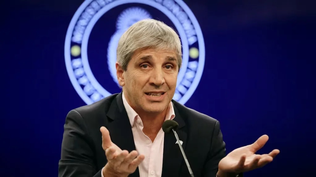 El plan de Luis Caputo: Los detalles del plan para usar los fondos de ANSES