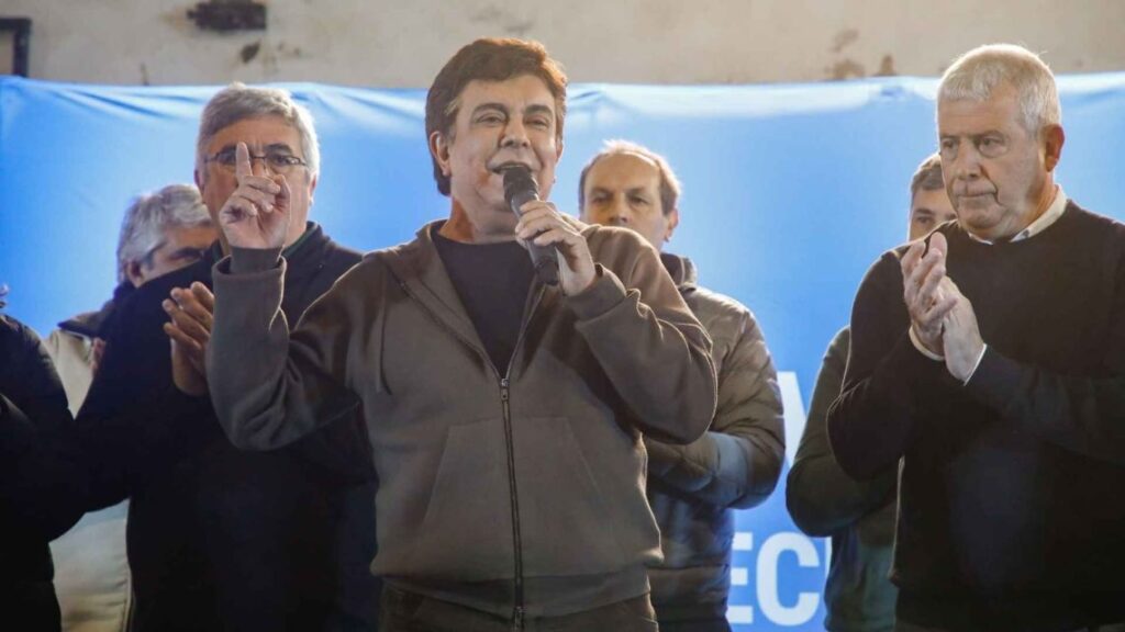 Fernando Espinoza: “Hoy está renaciendo el peronismo de la victoria”.