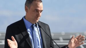 Manuel Adorni debe responder ante la Justicia por su patrimonio: vence el plazo para contestar las 20 preguntas