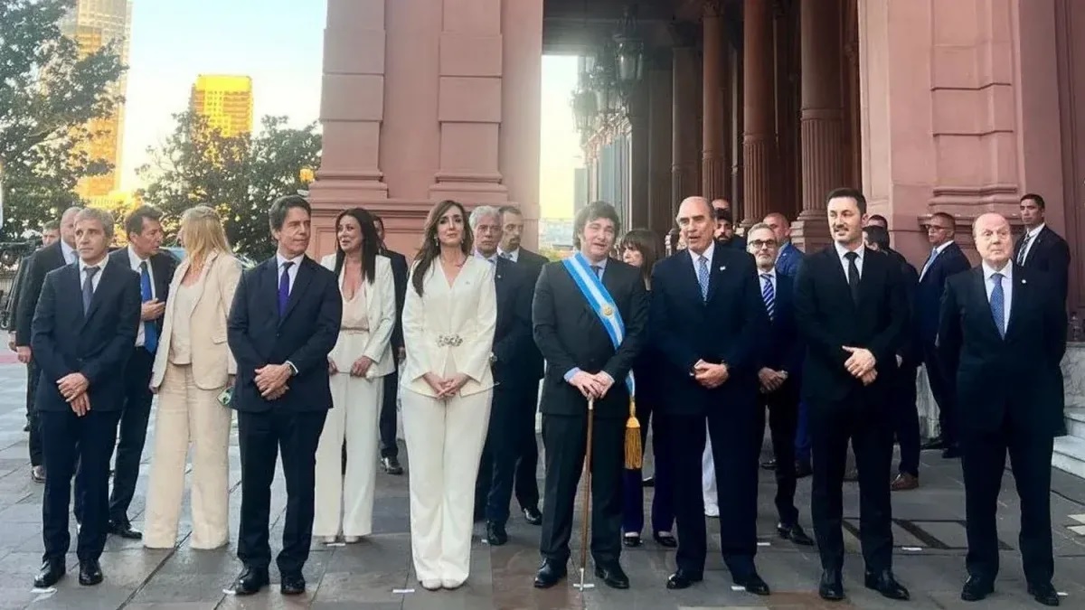 “Más dinamismo”: Javier Milei reunió a su Gabinete en Casa Rosada y se reunirá semanalmente