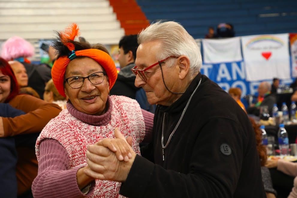 Fernando Espinoza: "Hoy un jubilado tiene que elegir entre comprar medicamentos o comer".