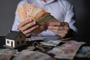 Aprender para decidir: qué gastos hay que tener en cuenta al alquilar una vivienda
