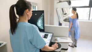 Octubre Rosa en La Matanza: chequeos ginecológicos y mamografías gratuitas en los centros de salud  